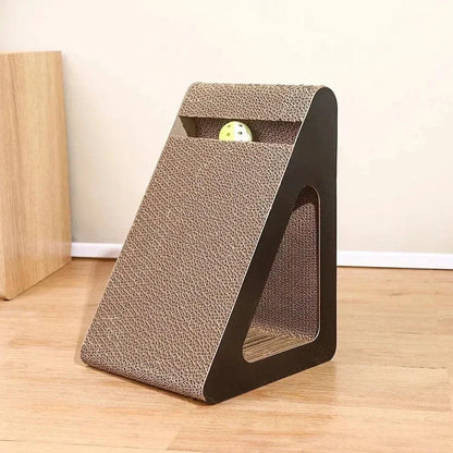 Griffoir Triangle 2-en-1 pour Chat 2 Tailles S et M - Protège Canapé et Meubles | Miaou&Co